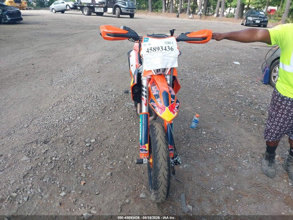 VBKEXJ402SM467626 2025 KTM 500 photo no. 5