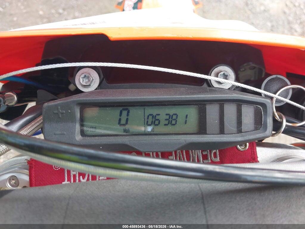 VBKEXJ402SM467626 2025 KTM 500 photo no. 7