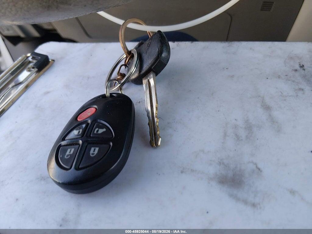5TDKK3DC9BS102292 2011 TOYOTA SIENNA photo no. 11