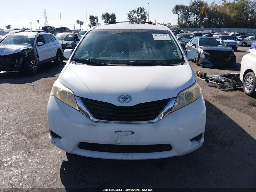 5TDKK3DC9BS102292 2011 TOYOTA SIENNA photo no. 12