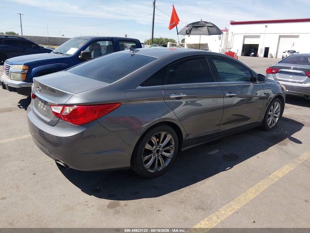 5NPEC4AB0BH191946 2011 HYUNDAI SONATA photo no. 4