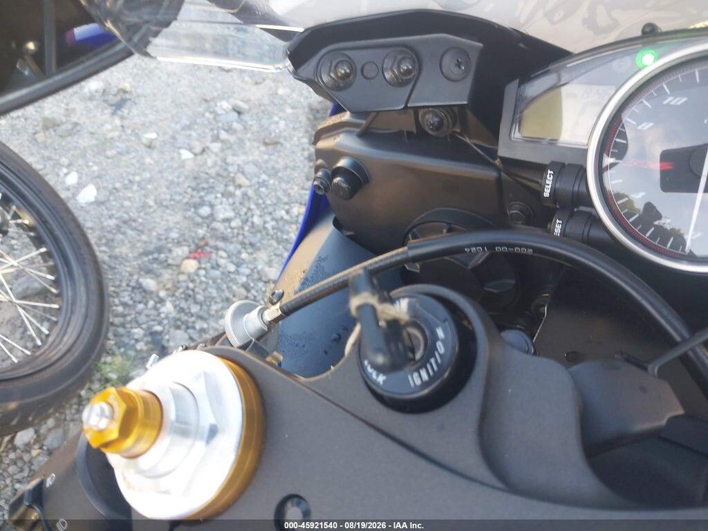 JYARJ16E5BA022825 2011 YAMAHA YZFR6 photo no. 11
