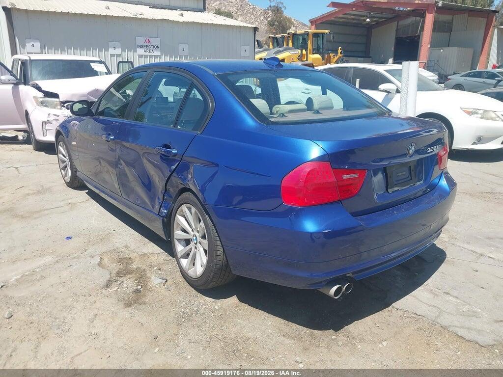 WBAPH5C50BA443271 2011 BMW 328I photo no. 3