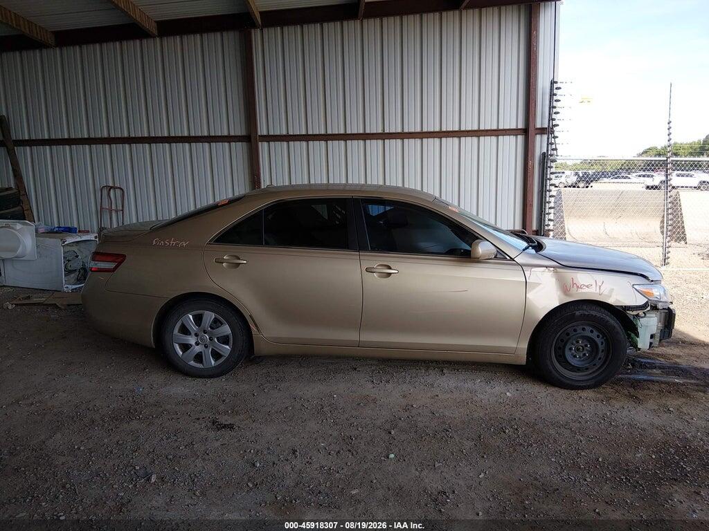 4T1BF3EK7BU647456 2011 TOYOTA CAMRY photo no. 12
