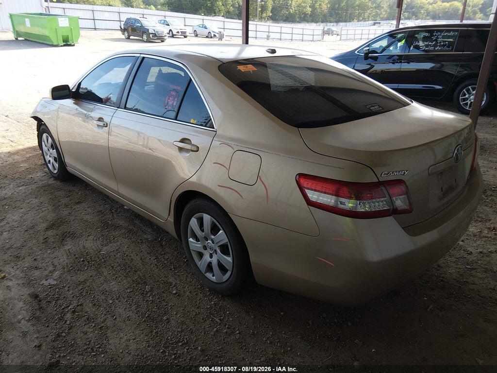 4T1BF3EK7BU647456 2011 TOYOTA CAMRY photo no. 3