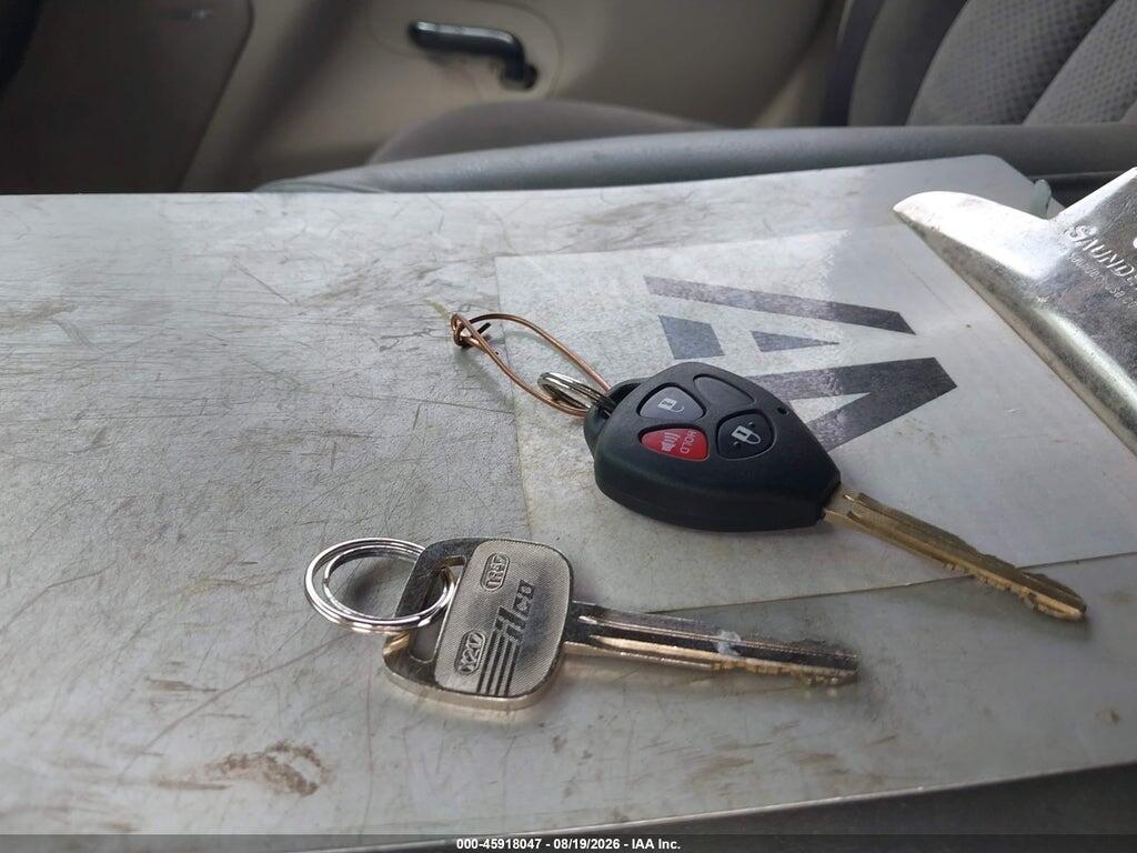 2T3BF4DV4BW111976 2011 TOYOTA RAV4 photo no. 11