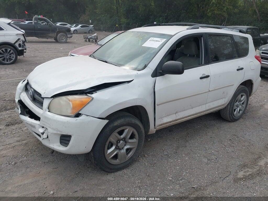 2T3BF4DV4BW111976 2011 TOYOTA RAV4 photo no. 2