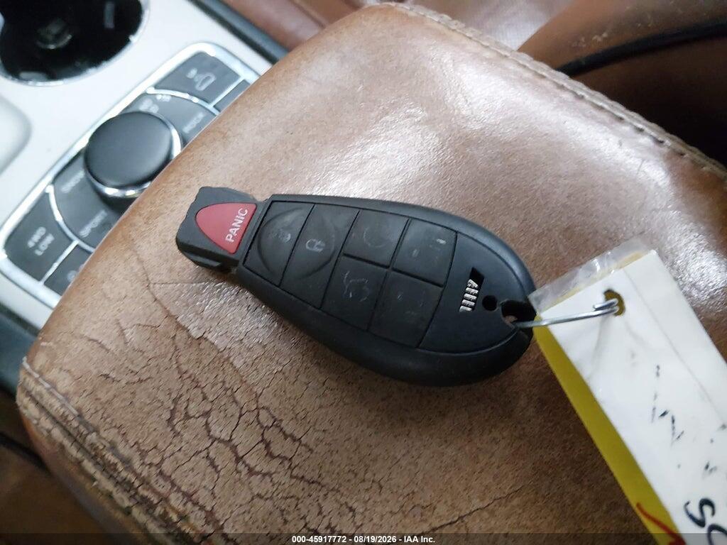 1J4RR6GT5BC702990 2011 JEEP GRAND CHEROKEE photo no. 11