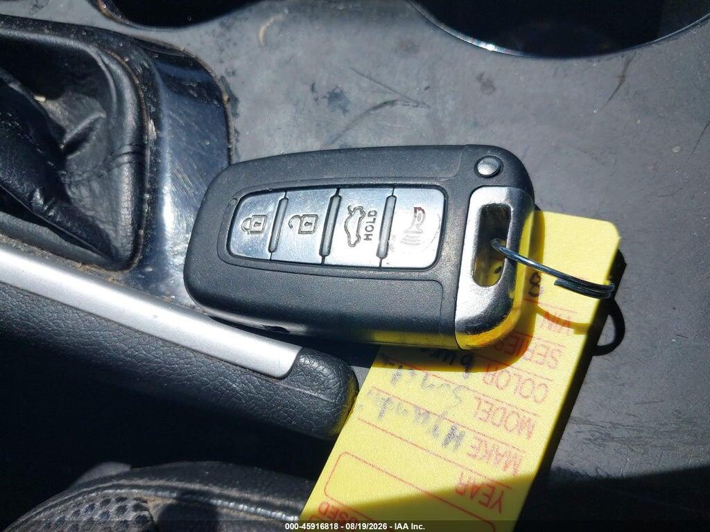 5NPEC4AC0BH115295 2011 HYUNDAI SONATA photo no. 11