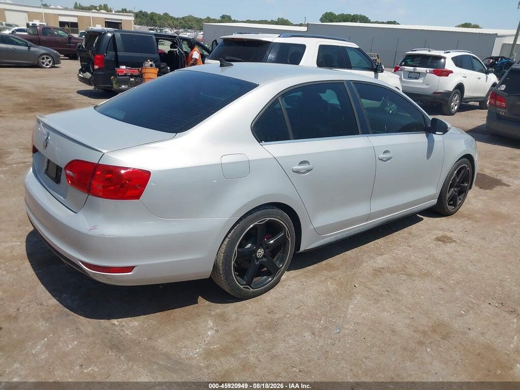 3VW4A7AJ0CM465276 2012 VOLKSWAGEN JETTA photo no. 4