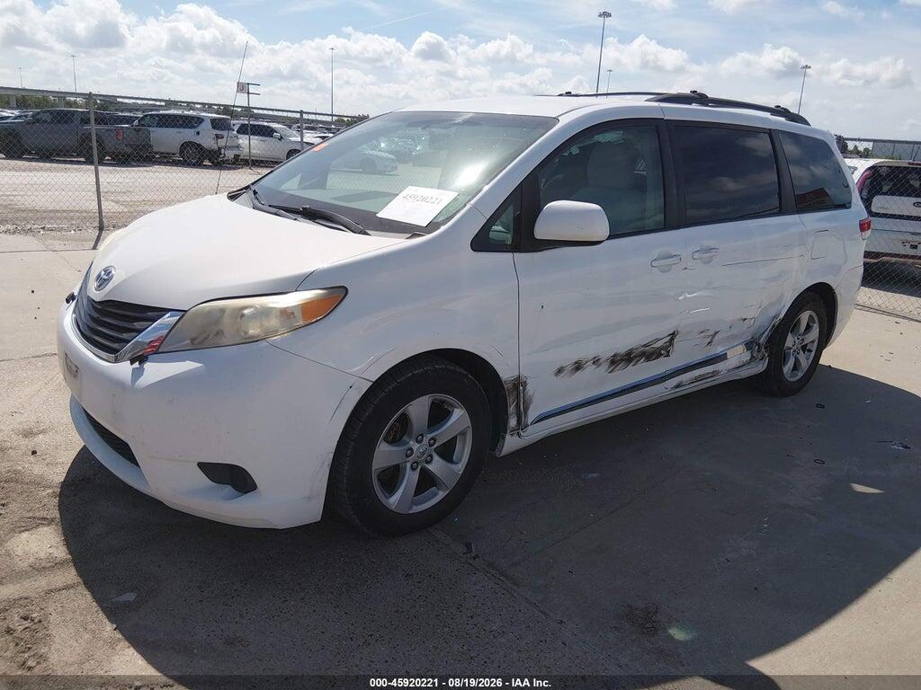5TDKK3DC4CS237696 2012 TOYOTA SIENNA photo no. 2