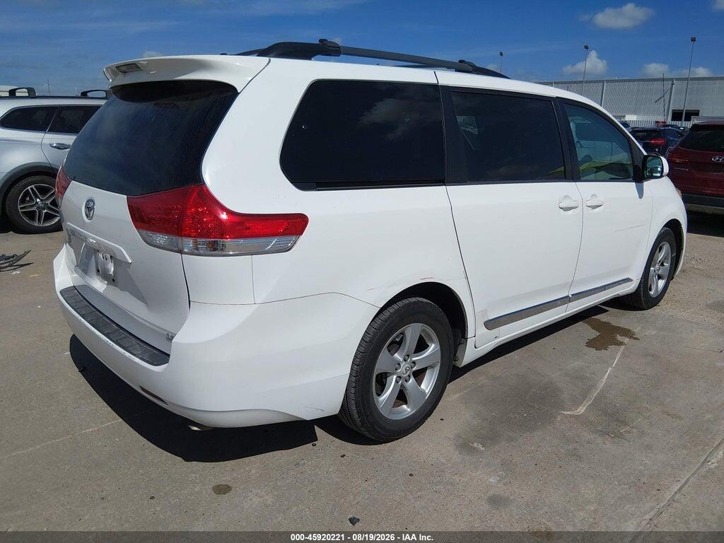 5TDKK3DC4CS237696 2012 TOYOTA SIENNA photo no. 4