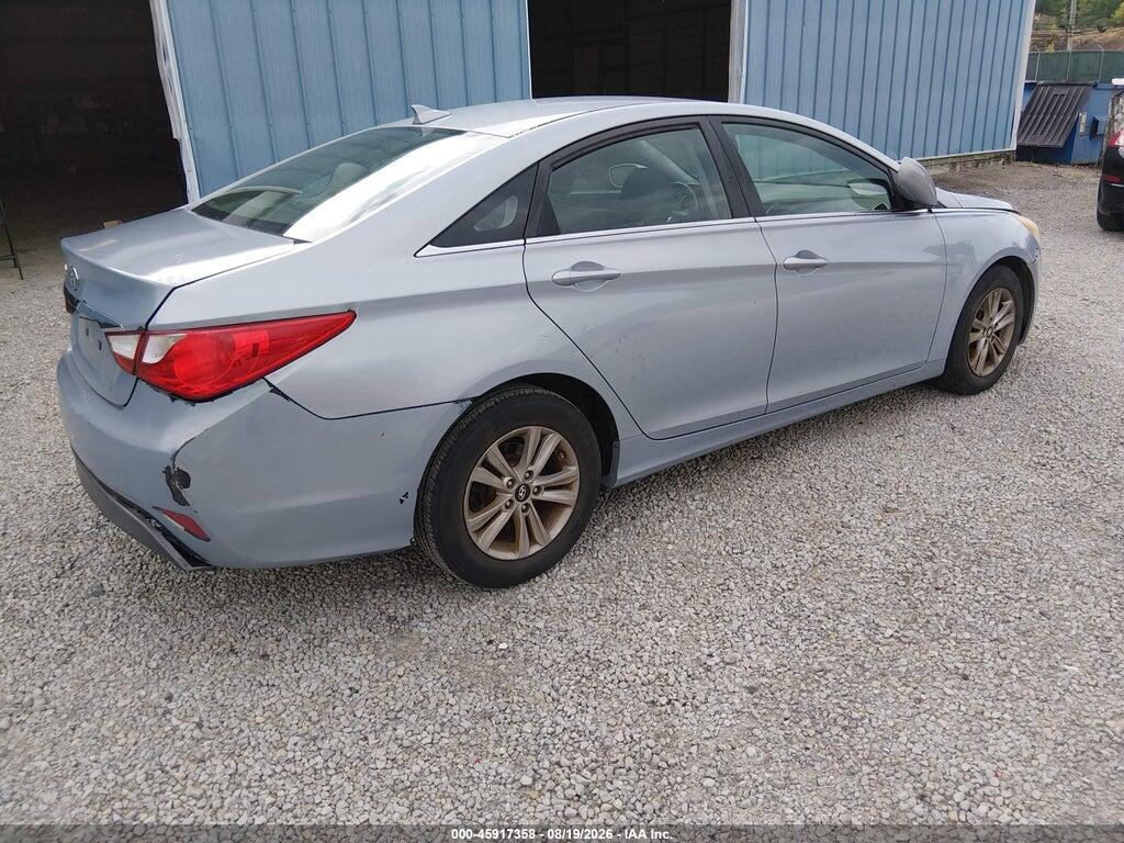 5NPEB4AC9CH387137 2012 HYUNDAI SONATA photo no. 4