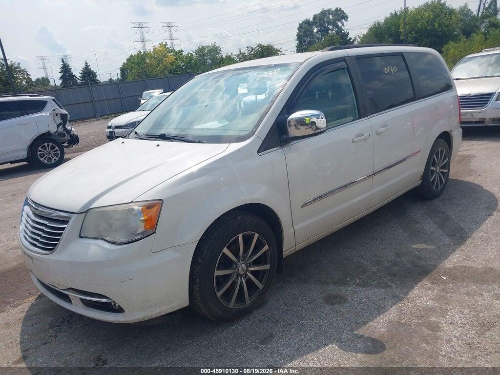 2A4RR8DG8BR635733 2011 CHRYSLER TOWN & COUNTRY photo no. 2