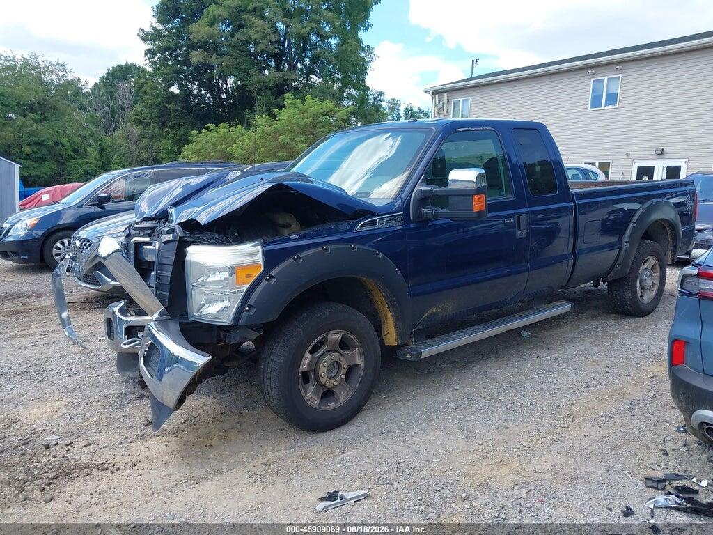 1FT7X2B66BEC90032 2011 FORD F-250 photo no. 2