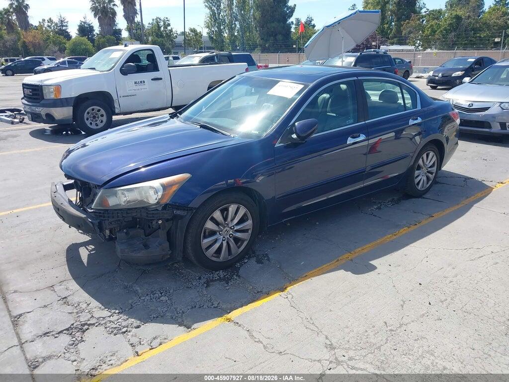 1HGCP3F81BA001020 2011 HONDA ACCORD photo no. 2