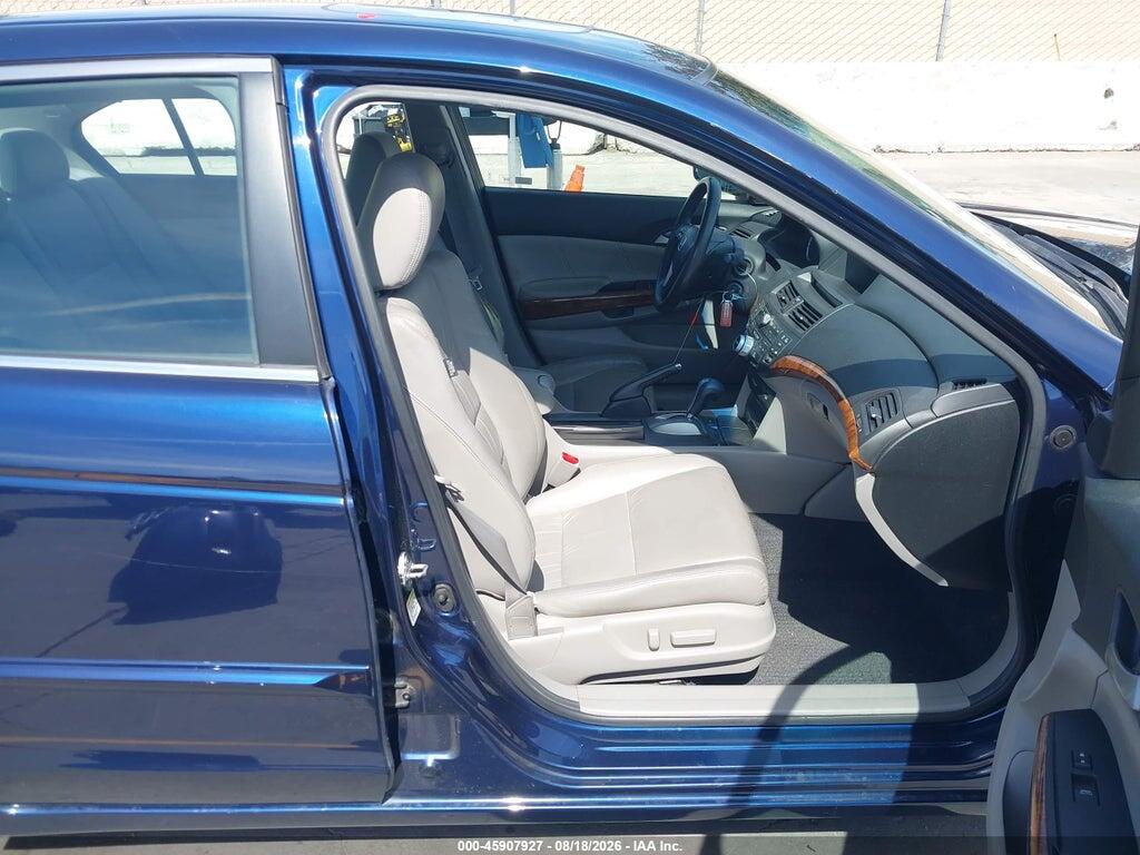 1HGCP3F81BA001020 2011 HONDA ACCORD photo no. 5