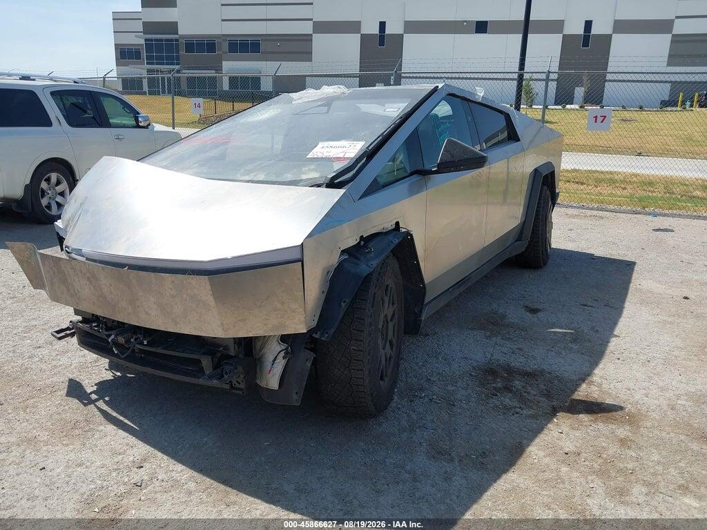 7G2CEHEE3SA076005 2025 TESLA CYBERTRUCK photo no. 2