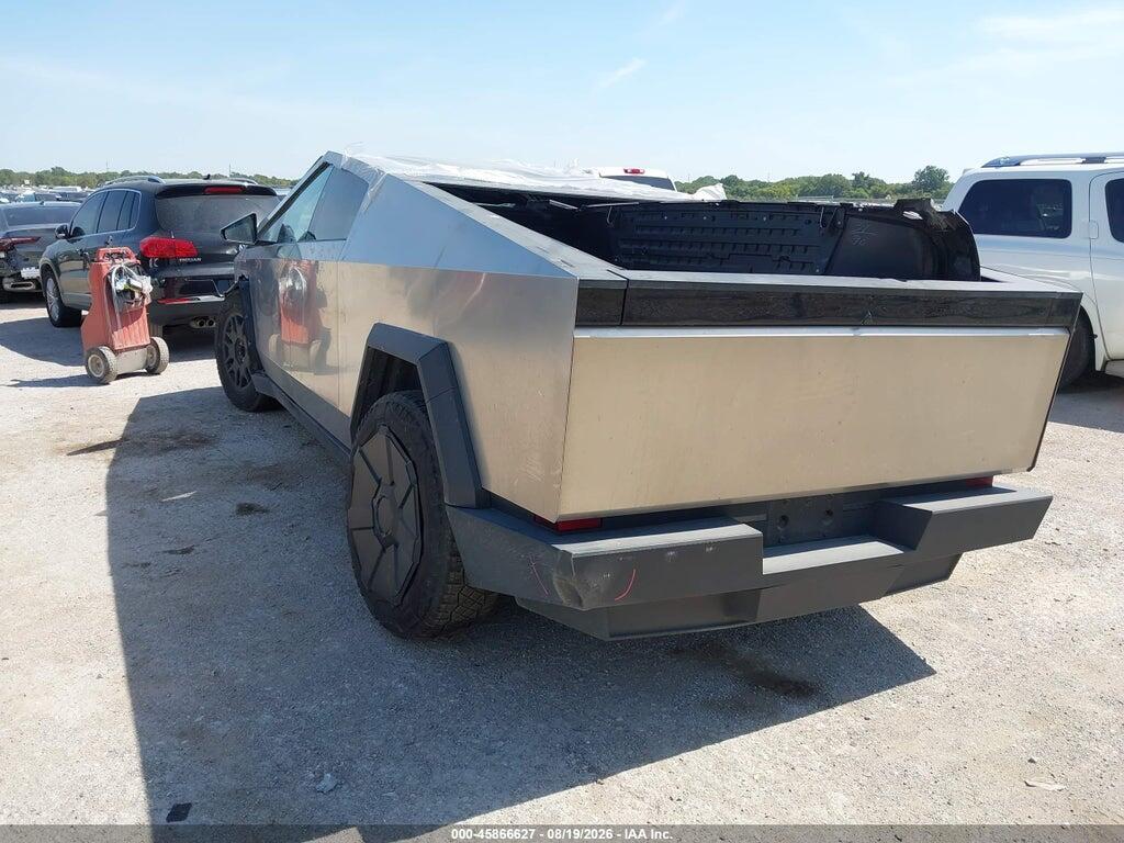 7G2CEHEE3SA076005 2025 TESLA CYBERTRUCK photo no. 3