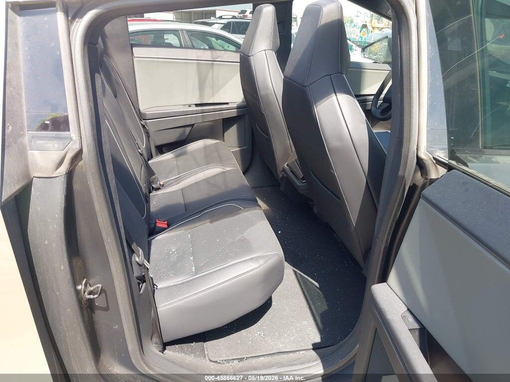 7G2CEHEE3SA076005 2025 TESLA CYBERTRUCK photo no. 8
