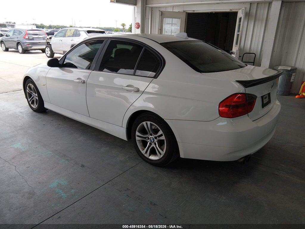 WBAVA37558ND55640 2008 BMW 328I photo no. 3