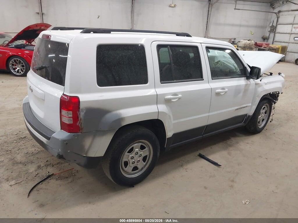 1J4NT1GA5BD180924 2011 JEEP PATRIOT photo no. 4