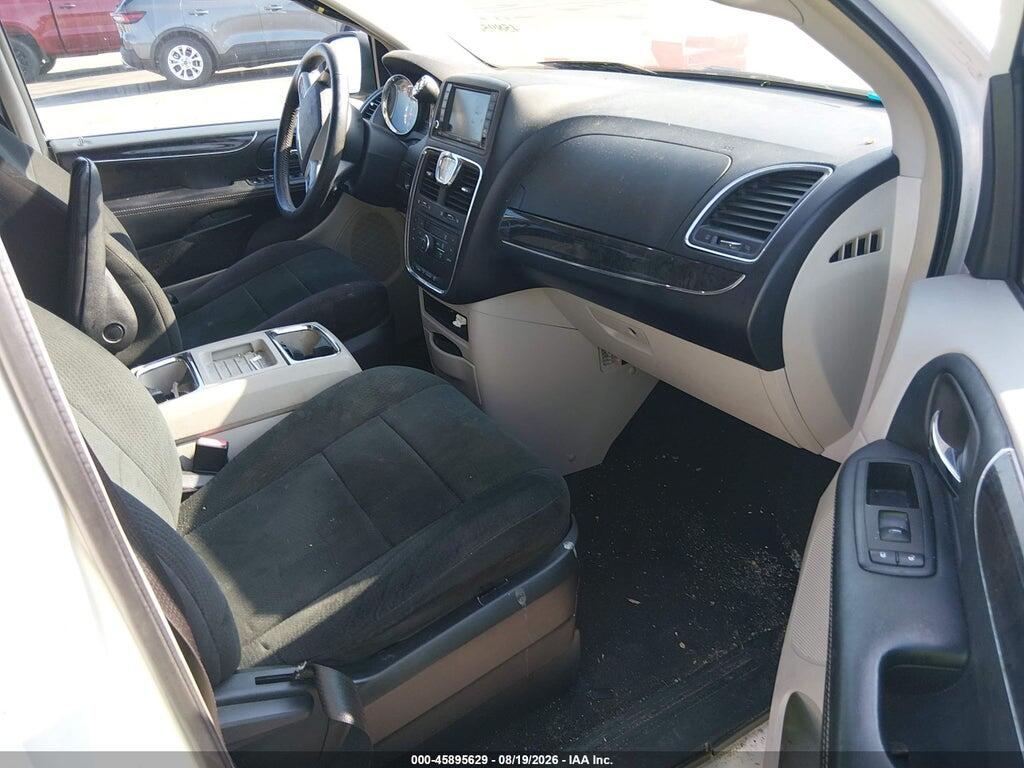 2A4RR5DG6BR779716 2011 CHRYSLER TOWN & COUNTRY photo no. 5