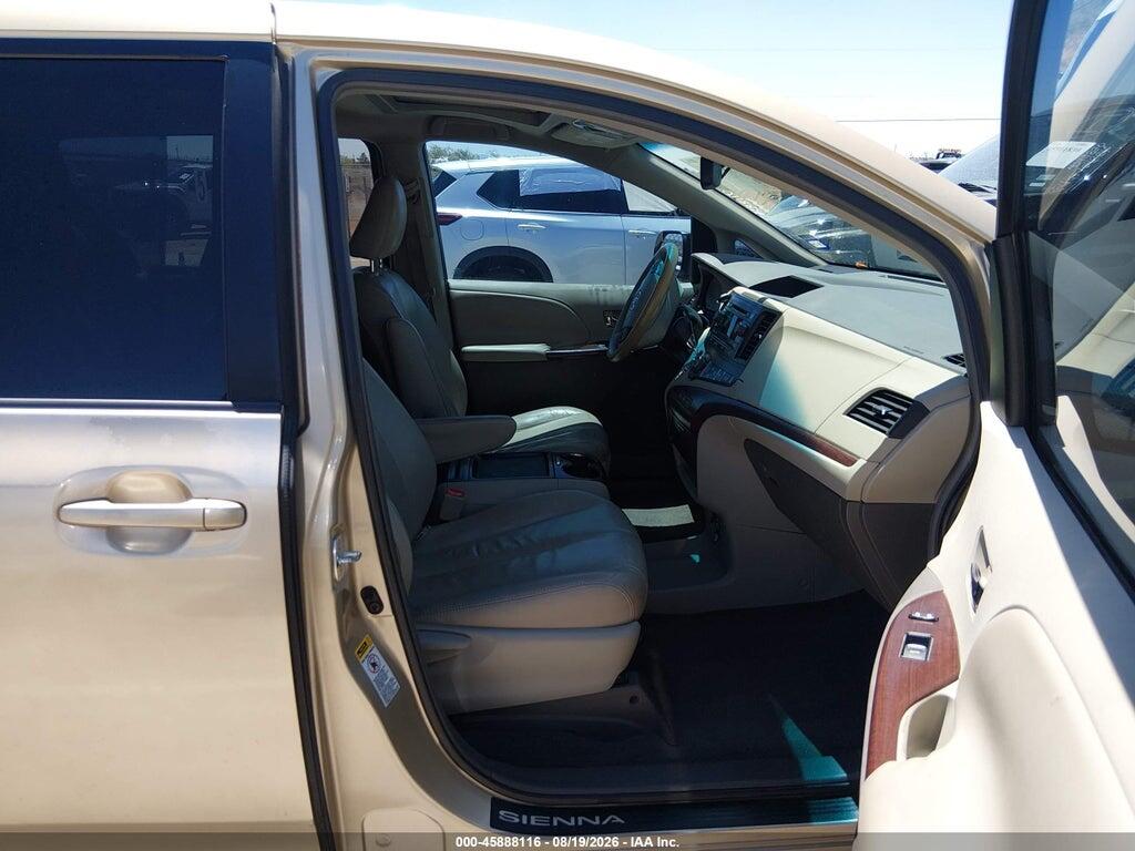 5TDYK3DC9BS108622 2011 TOYOTA SIENNA photo no. 5