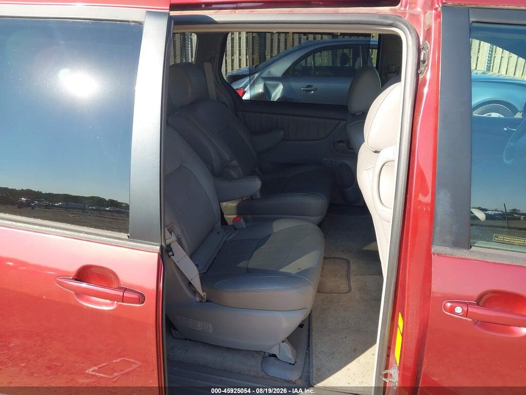 5TDYK4CC4AS323914 2010 TOYOTA SIENNA photo no. 8