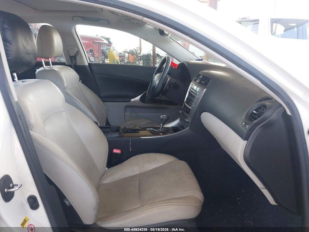 JTHBF5C23A5107581 2010 LEXUS IS 250 photo no. 5