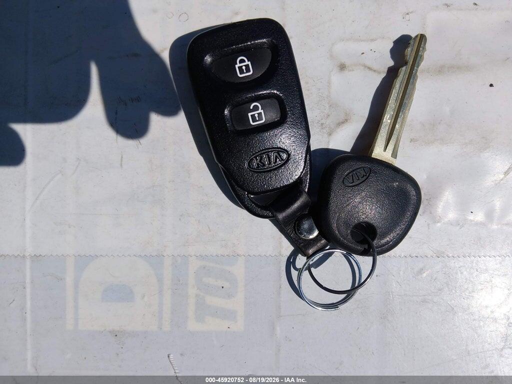 KNDJT2A28A7146159 2010 KIA SOUL photo no. 11