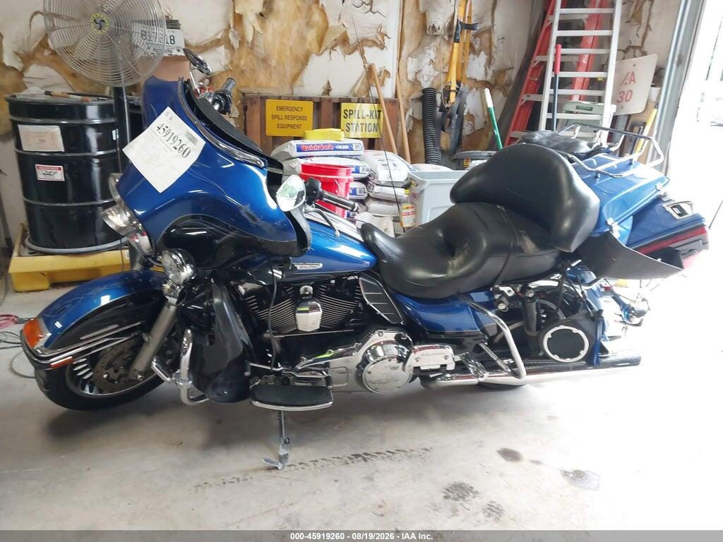 1HD1KEM16AB672292 2010 HARLEY-DAVIDSON FLHTK photo no. 12
