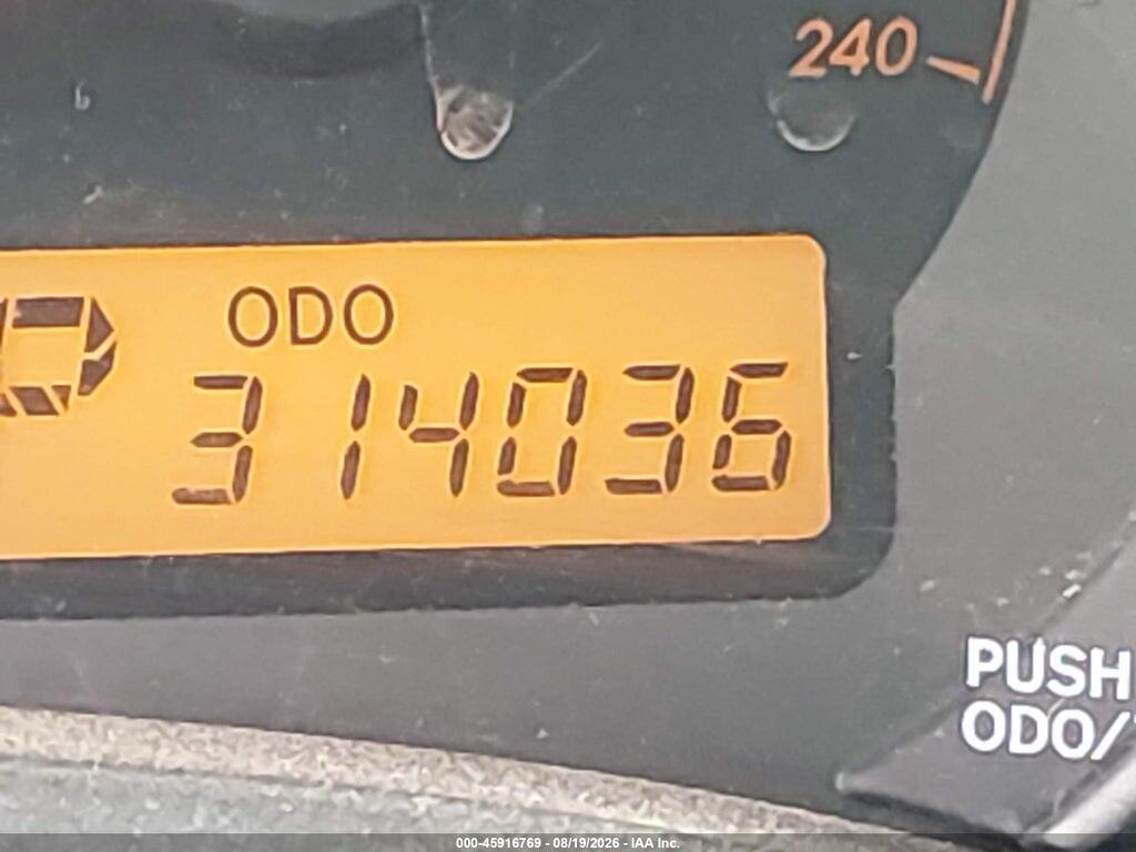 2T1BU4EE5AC289697 2010 TOYOTA COROLLA photo no. 12