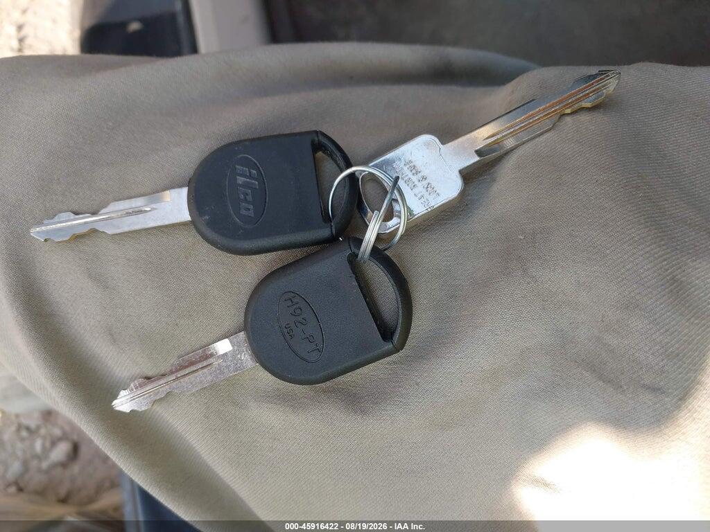 3FAHP0HA3AR320836 2010 FORD FUSION photo no. 11