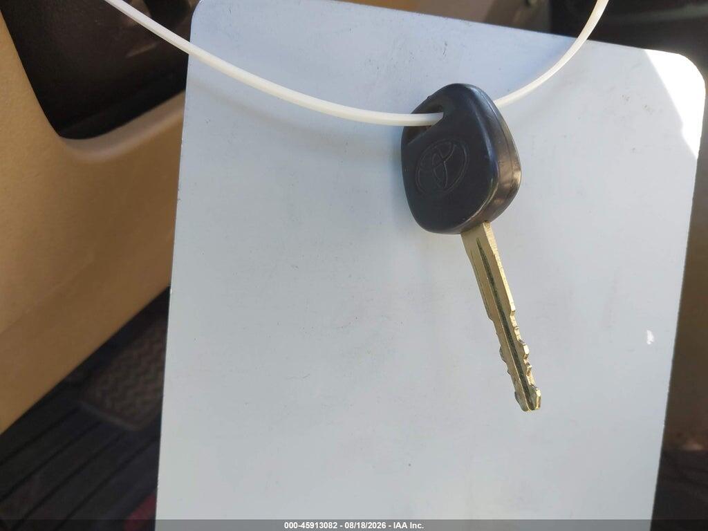 5TFRY5F10AX083855 2010 TOYOTA TUNDRA photo no. 11
