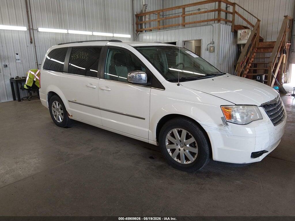 2010 CHRYSLER TOWN & COUNTRY 2A4RR8DX5AR494375