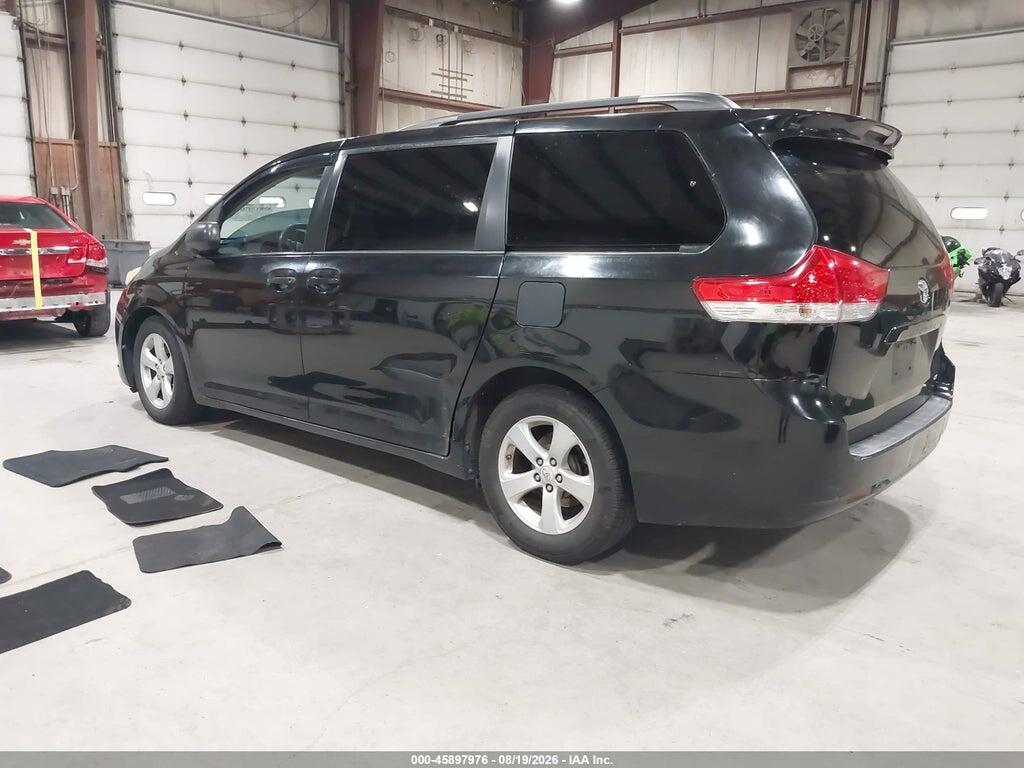 5TDKK3DC3CS244834 2012 TOYOTA SIENNA photo no. 3