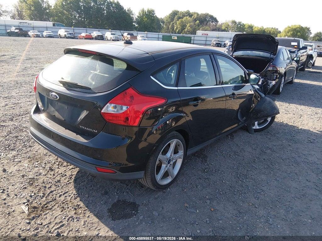 1FAHP3N27CL355220 2012 FORD FOCUS photo no. 4