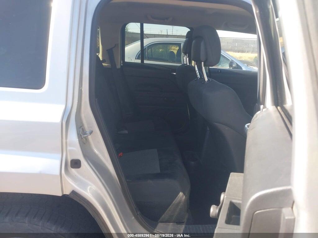 1C4NJRBB9CD574261 2012 JEEP PATRIOT photo no. 8