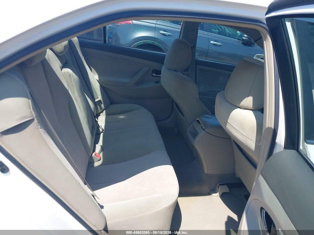 4T1BF3EK8BU651709 2011 TOYOTA CAMRY photo no. 8