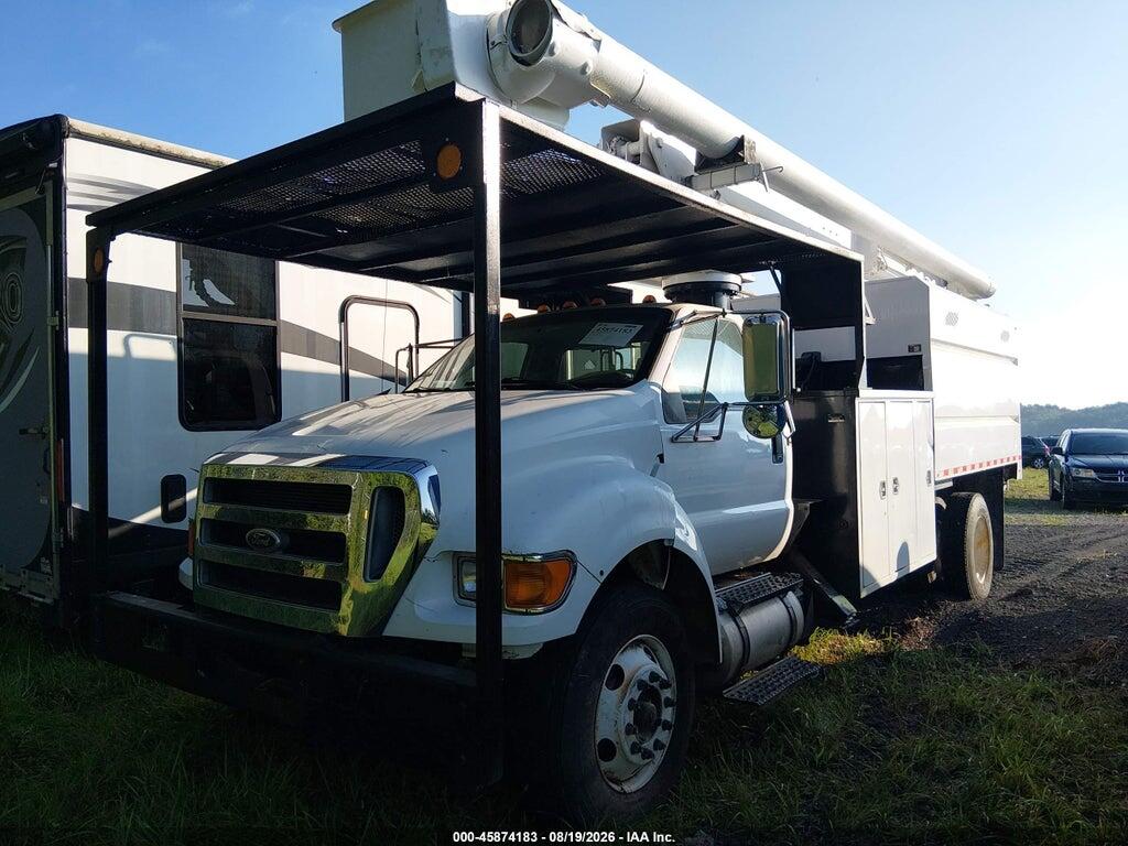 3FRPF7FC0BV116593 2011 FORD F-750 photo no. 2