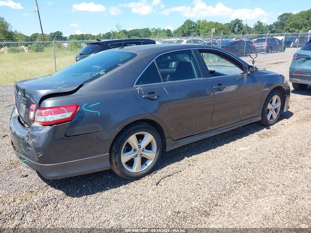 4T1BF3EK6BU702642 2011 TOYOTA CAMRY photo no. 4