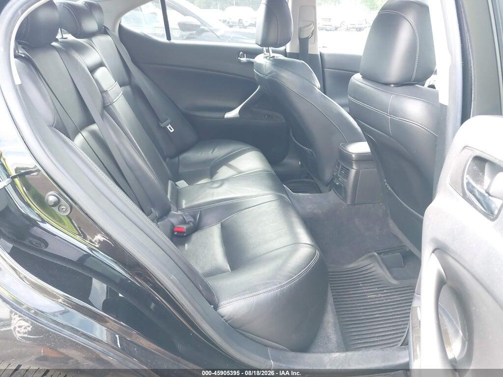 JTHCF5C24A2032895 2010 LEXUS IS 250 photo no. 8