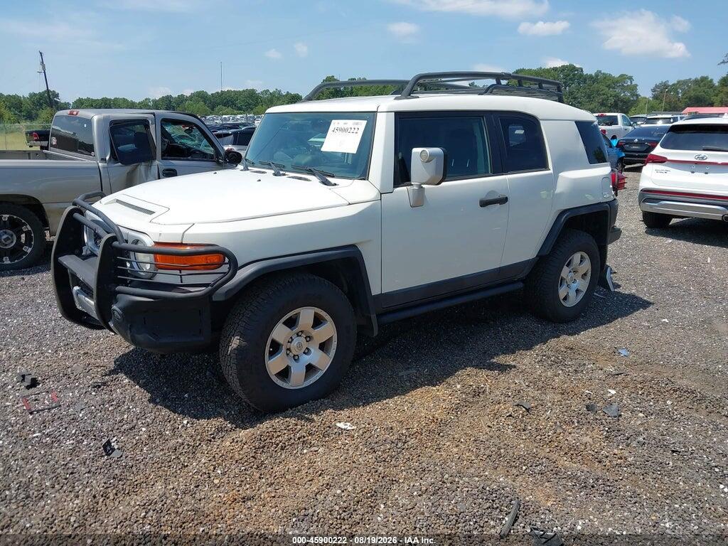 JTEBU4BF4AK089787 2010 TOYOTA FJ CRUISER photo no. 2