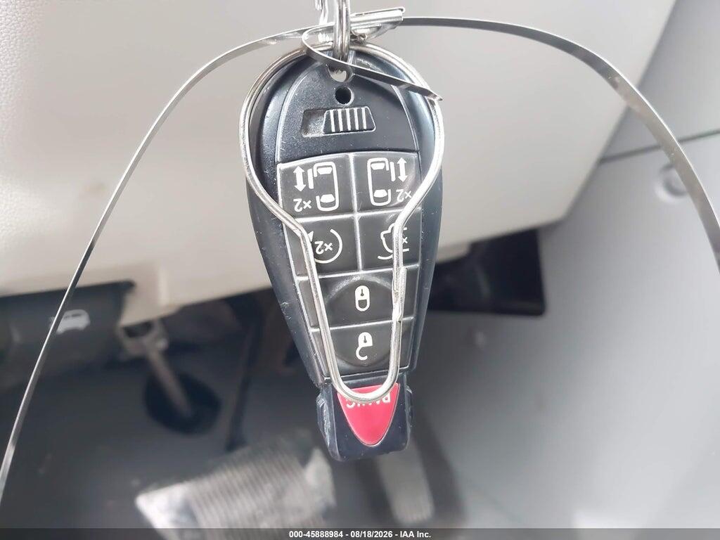 2A4RR5D1XAR449071 2010 CHRYSLER TOWN & COUNTRY photo no. 11