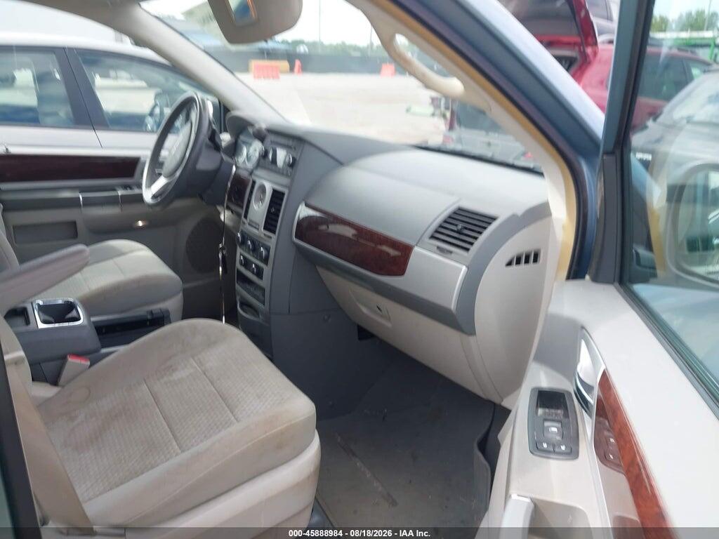 2A4RR5D1XAR449071 2010 CHRYSLER TOWN & COUNTRY photo no. 5
