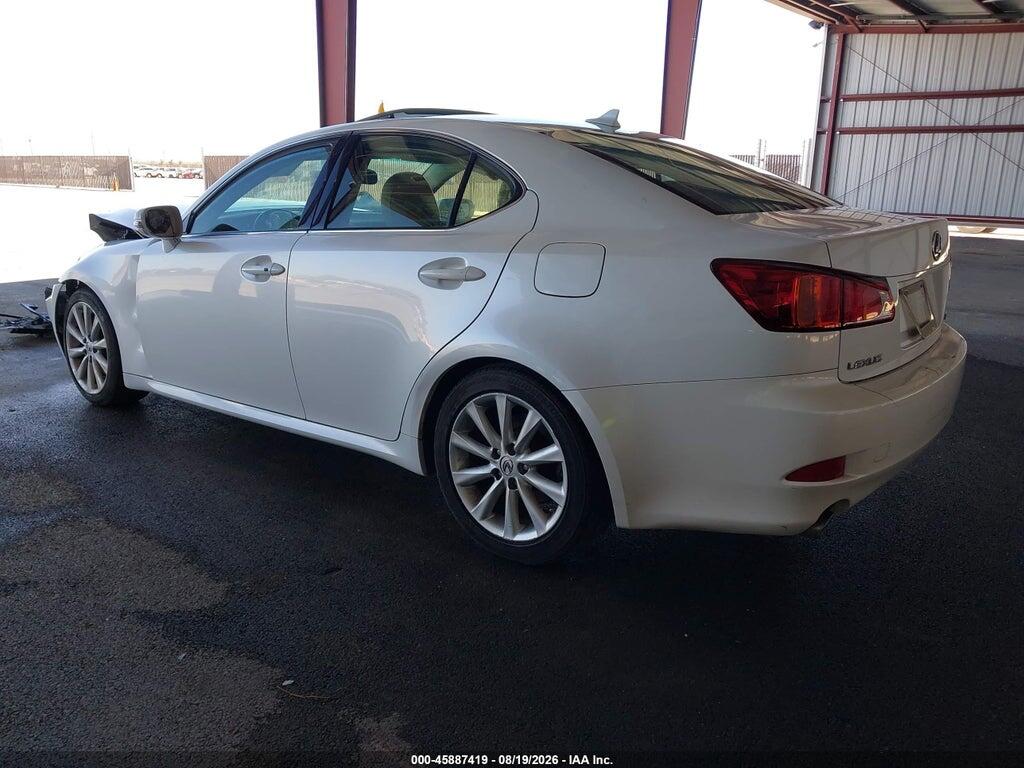 JTHBF5C25A5124060 2010 LEXUS IS 250 photo no. 3