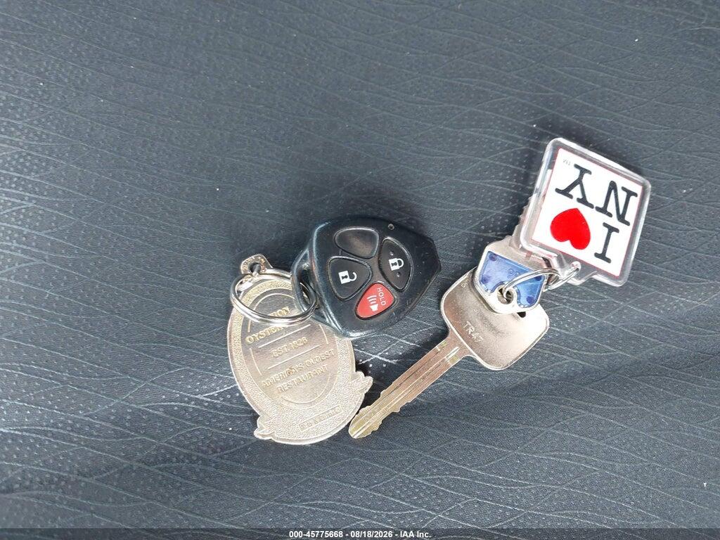 JTDBT923981219136 2008 TOYOTA YARIS photo no. 11