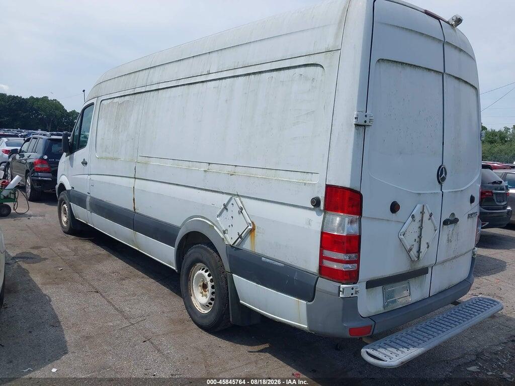 WD3PE8CB0C5704146 2012 MERCEDES-BENZ SPRINTER 2500 photo no. 3