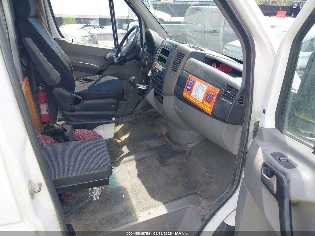 WD3PE8CB0C5704146 2012 MERCEDES-BENZ SPRINTER 2500 photo no. 5
